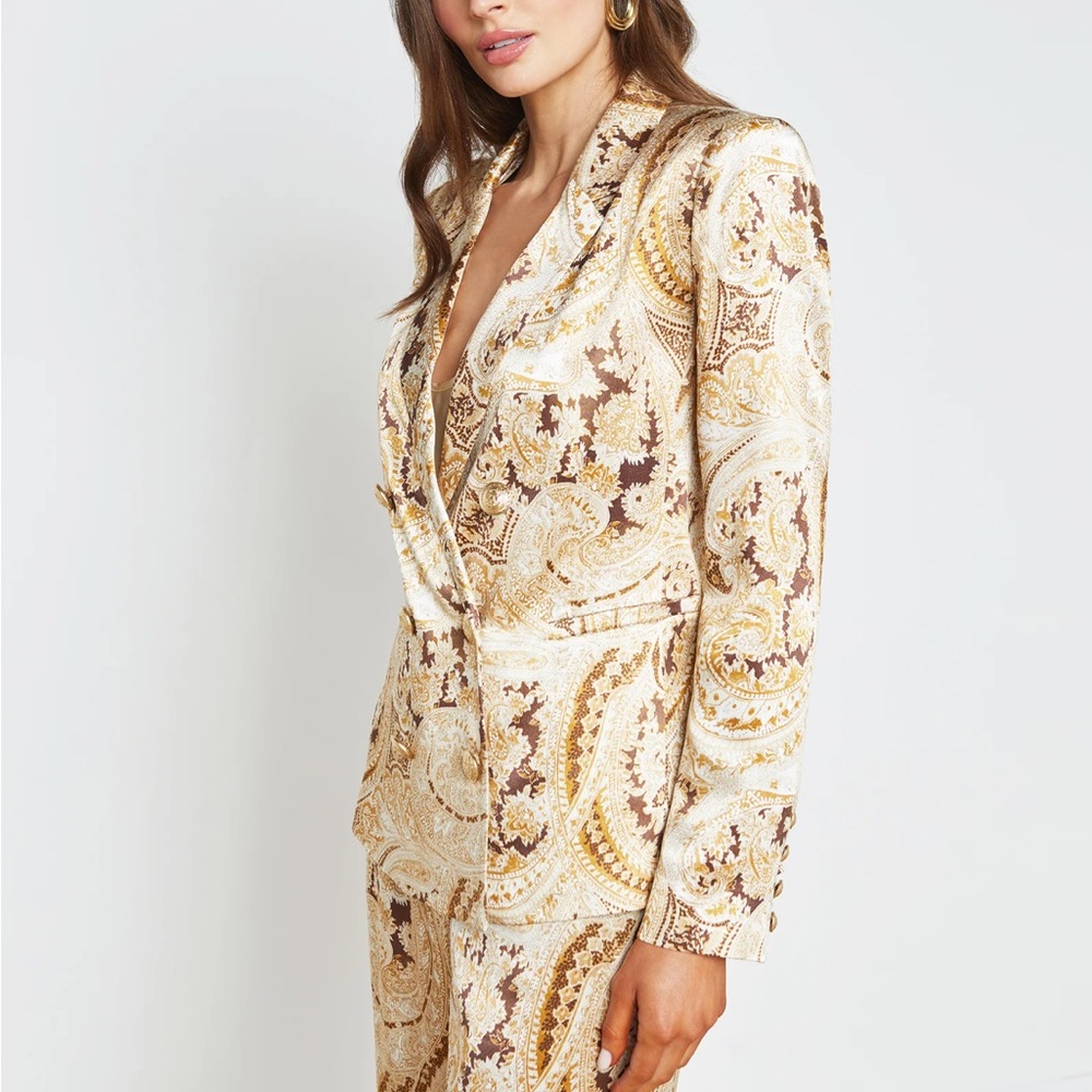 L’AGENCE Colin Blazer, 2